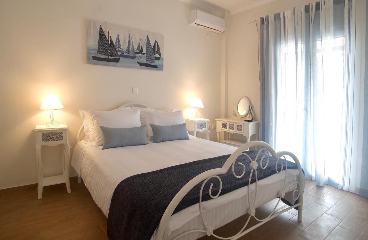 The Bluehouse - Spacious Top Floor Flat With Parking, By Mon Repos Beach Corfu  Luaran gambar