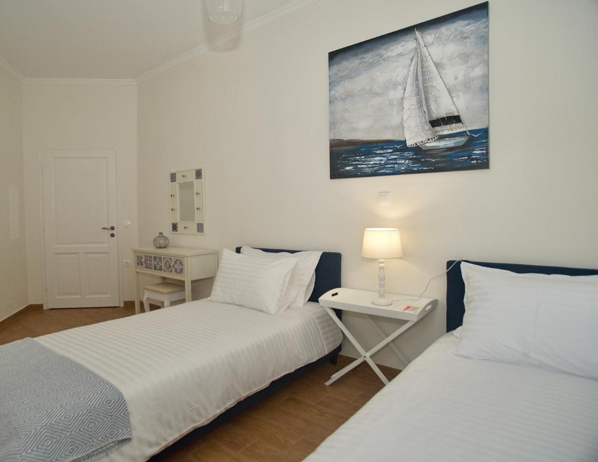 The Bluehouse - Spacious Top Floor Flat With Parking, By Mon Repos Beach Corfu  Luaran gambar