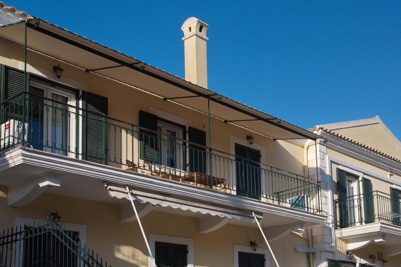 The Bluehouse - Spacious Top Floor Flat With Parking, By Mon Repos Beach Corfu  Luaran gambar